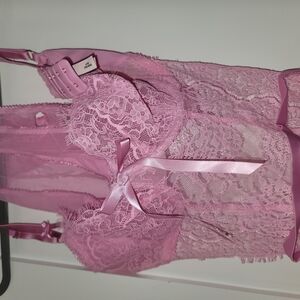 Elegant Pink Lace Lingerie Set